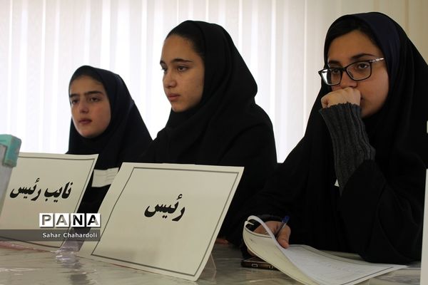 افتتاحیه دهمین دوره انتخابات مجلس و شورای دانش آموزی همدان