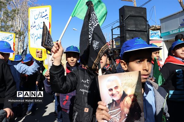 پویش دانش آموزی نوگلان فاطمی در آباده