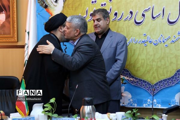 یکصد و نود و سومین جلسه شورای آموزش و پرورش شهر تهران