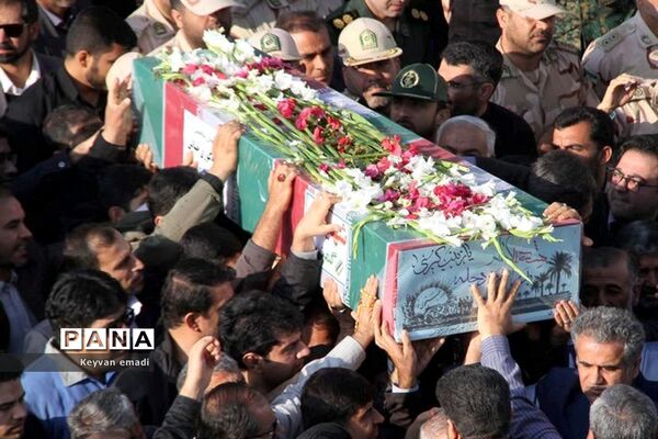 استقبال از پیکرهای پاک 3 شهید گمنام دفاع مقدس در فرودگاه بوشهر
