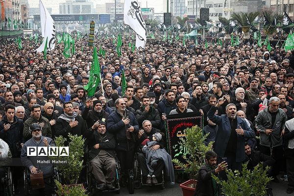 اجتماع عاشورای فاطمی در میدان هفت تیر