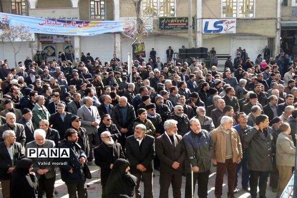 اجتماع بزرگ عزادارن فاطمی در کرمانشاه