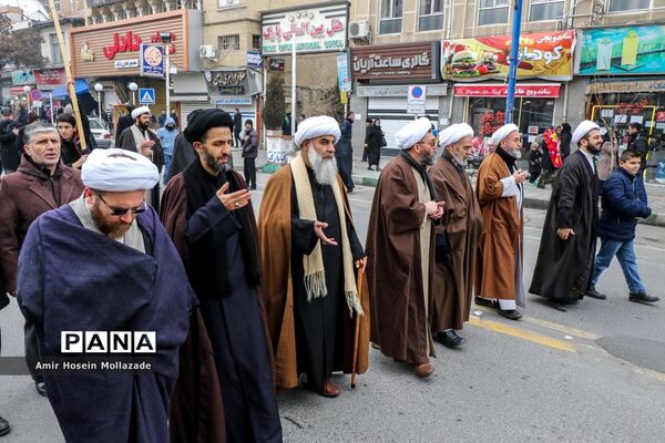 عزاداری خیابانی مردم ارومیه در سوگ حضرت فاطمه زهرا (س)