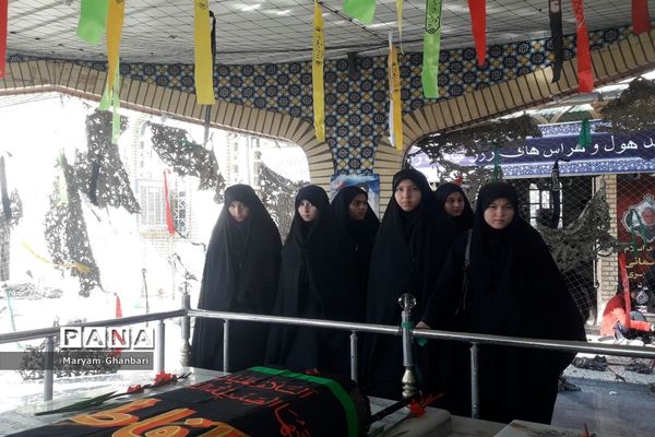 مراسم عزاداری بانوان فشافویه درسوگ حضرت فاطمه زهرا(س)