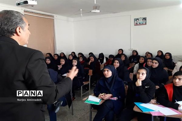 برگزاری کارگاه آموزشی خبرنگاری ویژه دانش‌آموزان شهرستان فسا