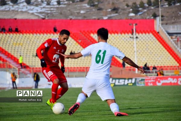 دیدار تیم‌هاى تراکتور و ذوب آهن