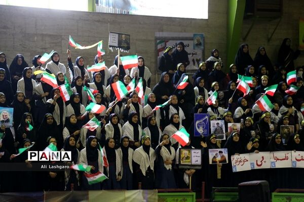 مانور یاوران انقلاب در شهرستان سمنان