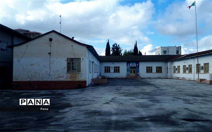 دبیرستان ماندگار آمل؛ سرگردان میان وظایف مالک و ناظر