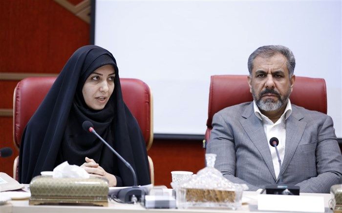 زنان استان قزوین برای مسئولیت های مدیریتی توانمند هستند