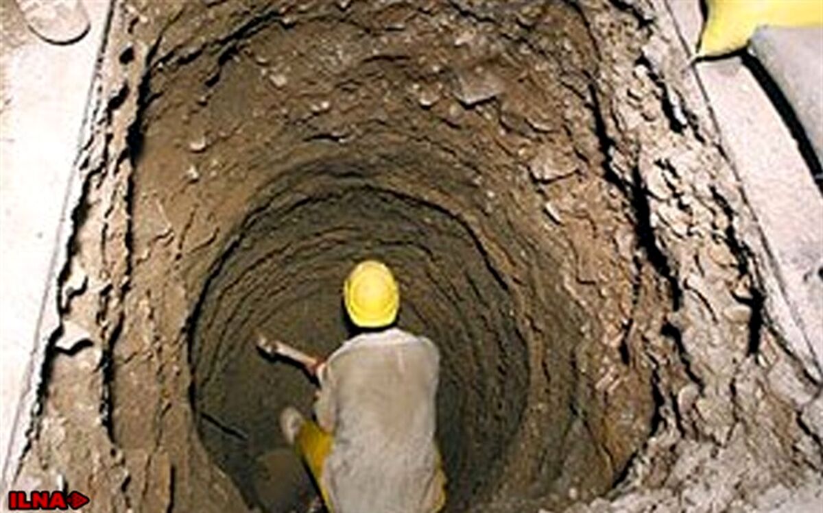 نجات معجزه آسای کارگر مرغداری از چاه ۷۰ متری در قزوین