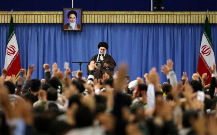 هزاران نفر از مردم آذربایجان شرقی با رهبر معظم انقلاب دیدار می‌کنند