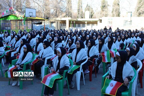 آیین نواختن زنگ انقلاب اسلامی در مدرسه الزهرا شهر شیراز