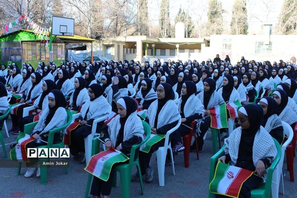 آیین نواختن زنگ انقلاب اسلامی در مدرسه الزهرا شهر شیراز