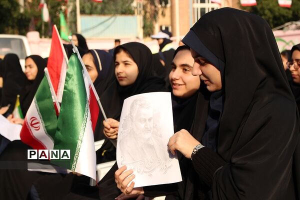 آیین استانی نواخته شدن زنگ انقلاب در اهواز