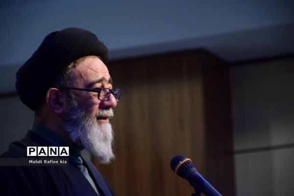 مراسم نواختن زنگ انقلاب و آغاز رسمی جشن های چهل و یکمین سالگرد پیروزى انقلاب اسلامى در آذربایجان شرقی