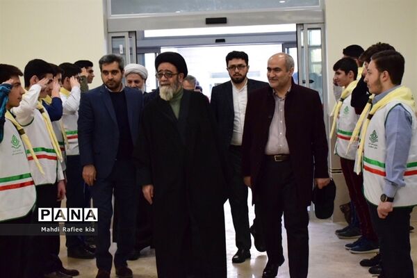 مراسم نواختن زنگ انقلاب و آغاز رسمی جشن های چهل و یکمین سالگرد پیروزى انقلاب اسلامى در آذربایجان شرقی