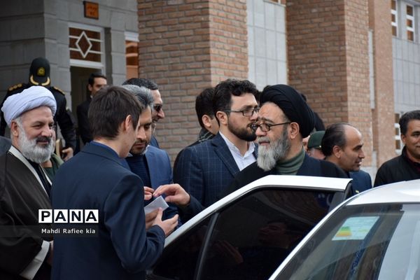 مراسم نواختن زنگ انقلاب و آغاز رسمی جشن های چهل و یکمین سالگرد پیروزى انقلاب اسلامى در آذربایجان شرقی