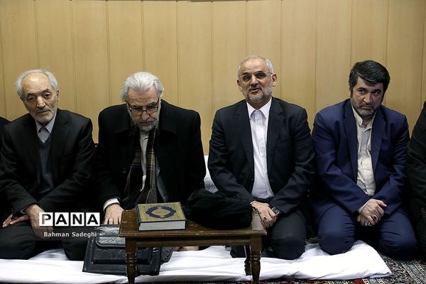 نواختن زنگ انقلاب در «مدرسه رفاه»