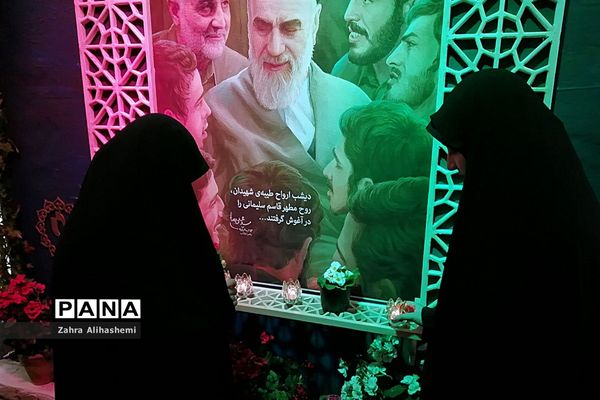 نواختن گلبانگ انقلاب اسلامی با حضور وزیر آموزش و پرورش