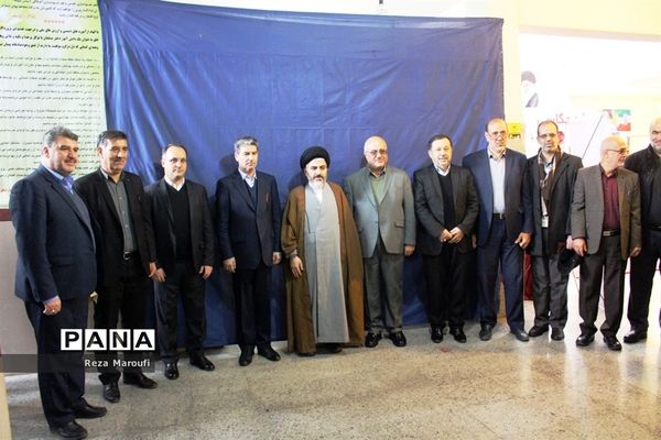 نواختن  زنگ انقلاب در ارومیه