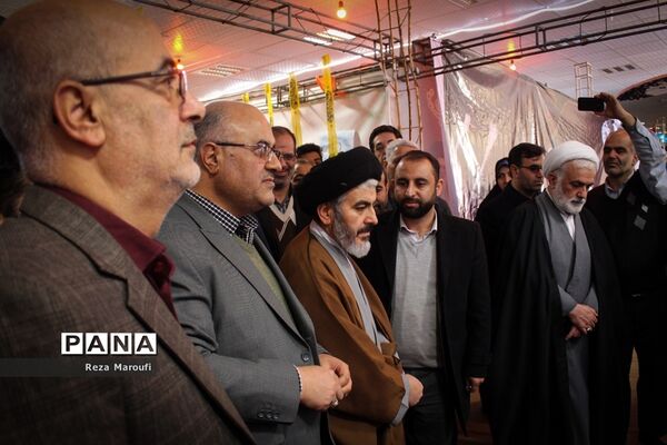 نمایشگاه انقلاب اتحادیه انجمن های اسلامی دانش آموزان آذربایجان غربی در ارومیه