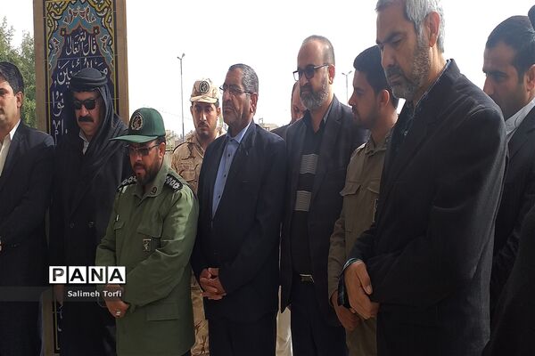 آیین غبارروبی و عطرافشانی مزارشهدای گمنام درشهرستان حمیدیه