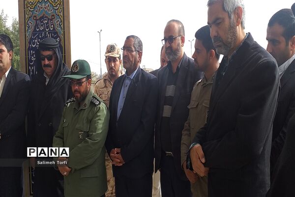 آیین غبارروبی و عطرافشانی مزارشهدای گمنام درشهرستان حمیدیه