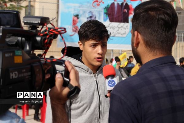 نواختن زنگ انقلاب در بوشهر