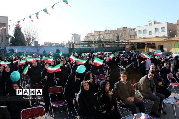 مراسم نواخته شدن زنگ انقلاب اسلامی در شهرستان اسلامشهر