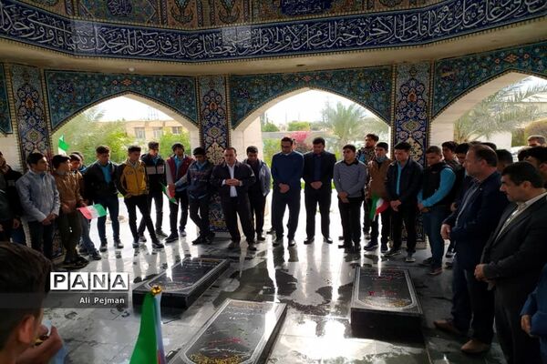 زنگ انقلاب  در دبیرستان سعادت شبانکاره