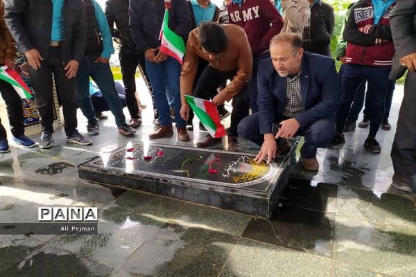 زنگ انقلاب  در دبیرستان سعادت شبانکاره