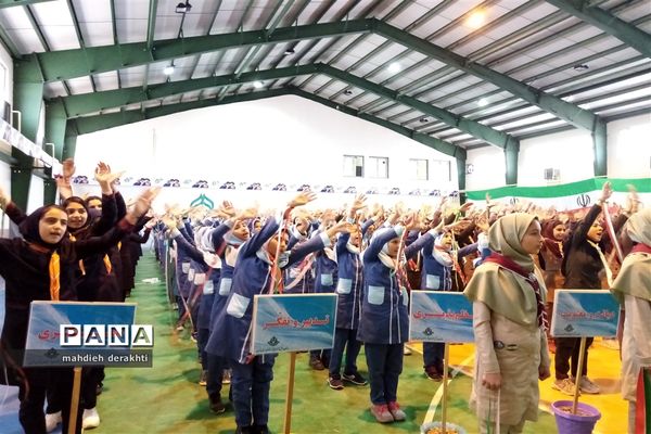 مانور تشکیلاتی یاوران انقلاب درآموزش و پرورش ناحیه یک بهارستان