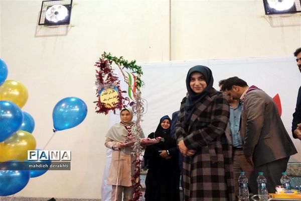 مانور تشکیلاتی یاوران انقلاب درآموزش و پرورش ناحیه یک بهارستان