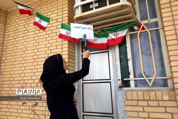 نواختن طنین زنگ انقلاب درمدارس شهرستان حمیدیه