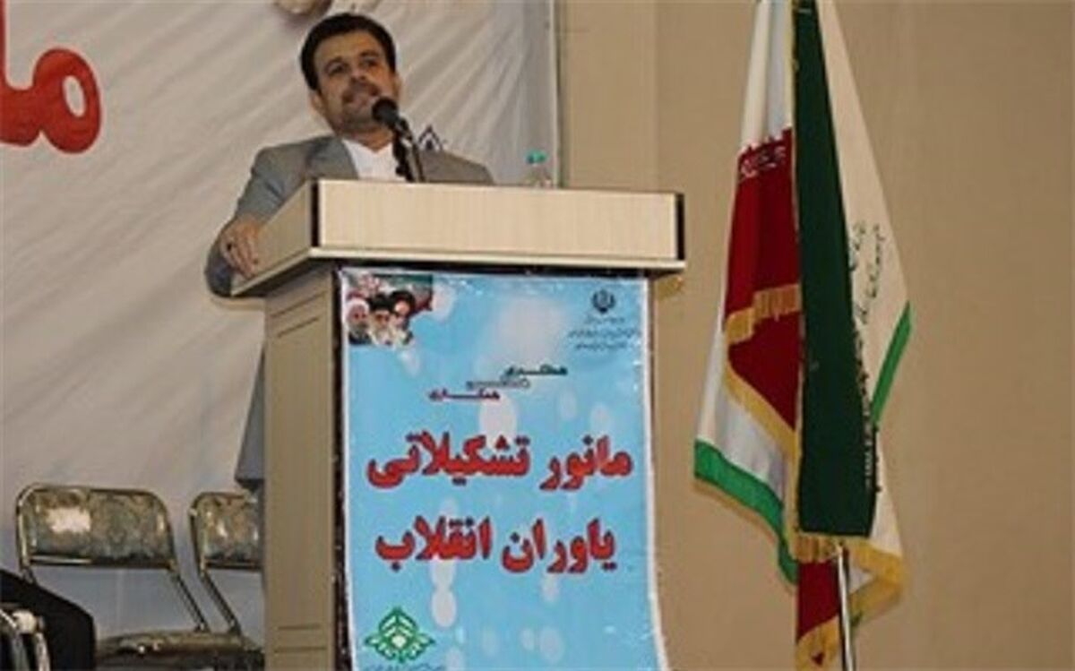 مدیر کل اداره قرآن عترت و نماز وزارت آموزش و پرورش :تنها مسیر موفقیت فرمانبرداری از ولایت است