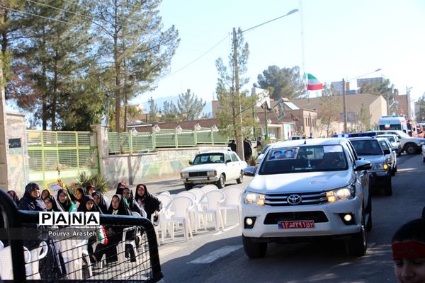 زنگ انقلاب به مناسبت ورود امام خمینی ره درشهرستان خوسف