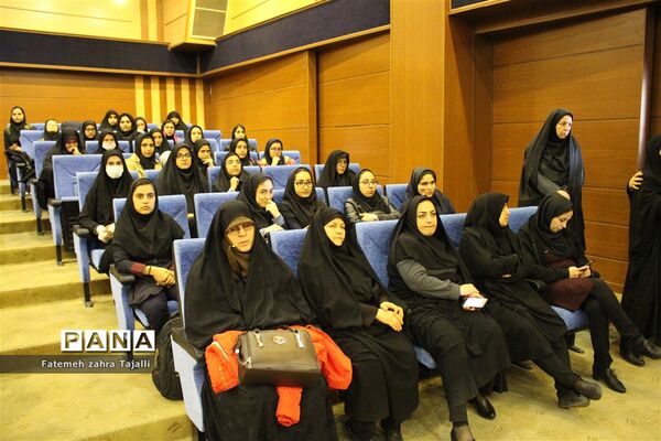 اجرای نمادین طرح لاله های روشن در سمنان