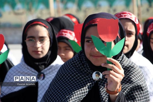 طرح ملی لاله های روشن یادواره شهید اخوت در دبستان شهید غفرانی