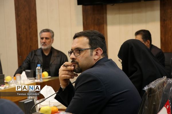 نشست هم اندیشی مدیرکل صداو سیمای خوزستان با مدیران رسانه ها