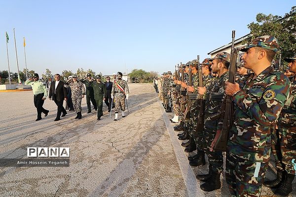 برگزاری صبحگاه مشترک نیروهای نظامی و انتظامی