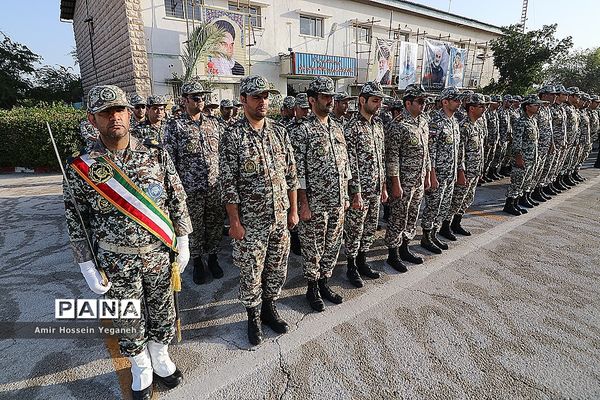 برگزاری صبحگاه مشترک نیروهای نظامی و انتظامی