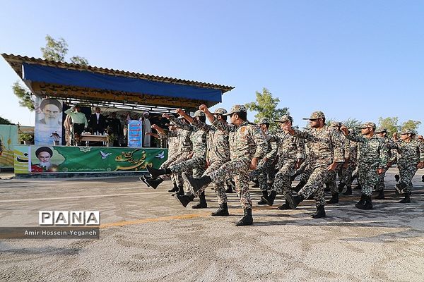 برگزاری صبحگاه مشترک نیروهای نظامی و انتظامی