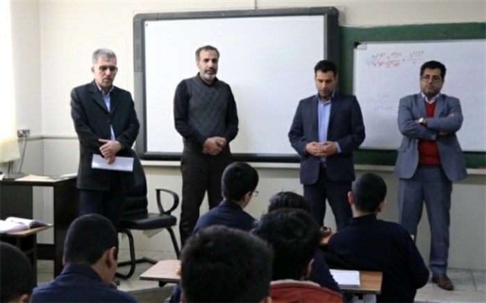 تعهد و حس مسئولیت معلم آموزش و پرورش ناحیه دو ری