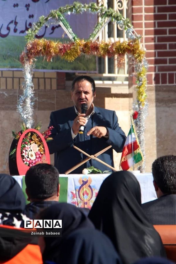 برگزاری مسابقات قرآن و عترت دختران دانش‌آموز ناحیه ۳ شیراز در آموزشگاه عباس الکوت