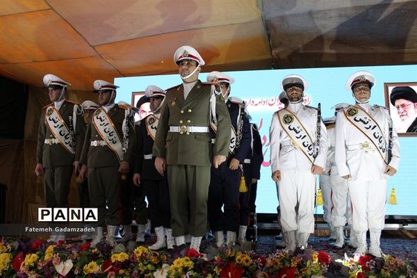 چهاردهمین آیین ملی عطر افشانی و گلباران مزار شهدای ادیان توحیدی