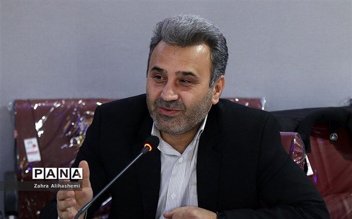 امام وردی: احیای نقش تربیتی معلم، راه نجات آموزش و پرورش از آسیبهای اجتماعی  است
