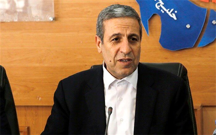 دولت با وجود محدودیت‌های مالی پروژه راه آهن بوشهر را متوقف نکرده است