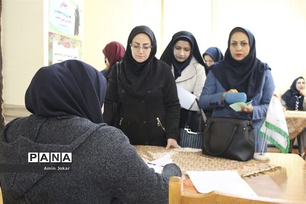 درحاشیه برگزاری  نخستین المپیاد استانی بازی‌های فکری-سرگرمی رویش ویژه فرهنگیان فارس