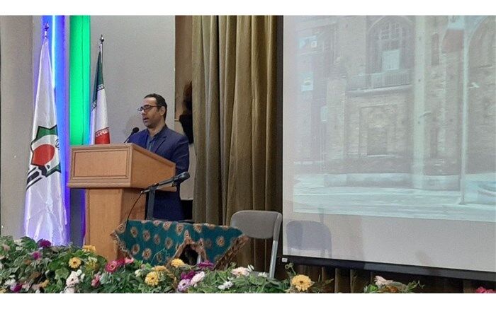 فقر نباید مانع پیشرفت دانش آموزان مستعد و توانمند شود