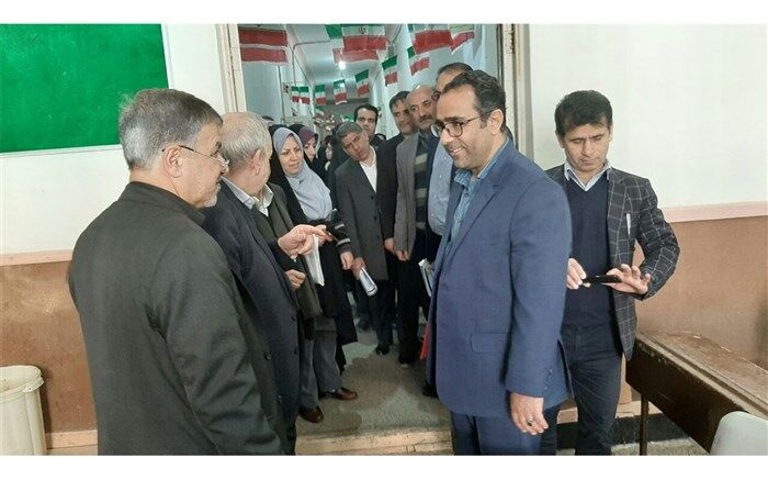 بازدید مدیران مدارس شهرقدس از دبیرستان البرز تهران